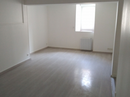 Location Appartement 4 pièces Vihiers (49310) - Proche du Centre Ville